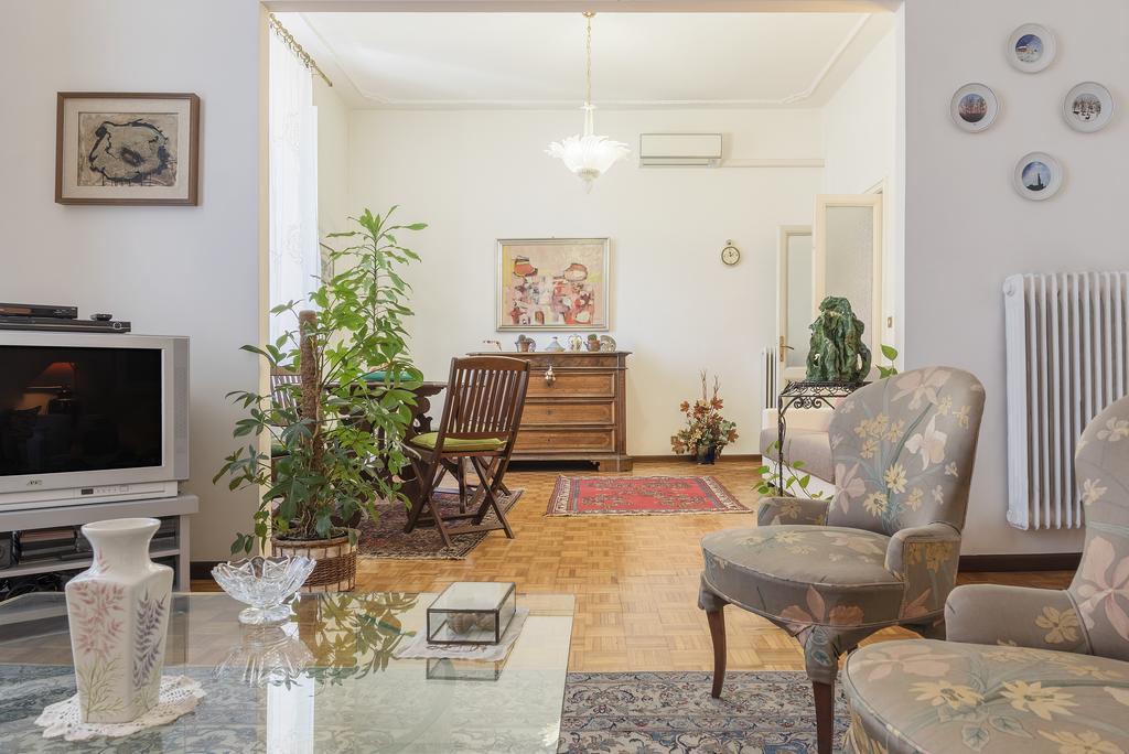 Flower'S Market Apartment - Charme Holidays โรม ภายนอก รูปภาพ